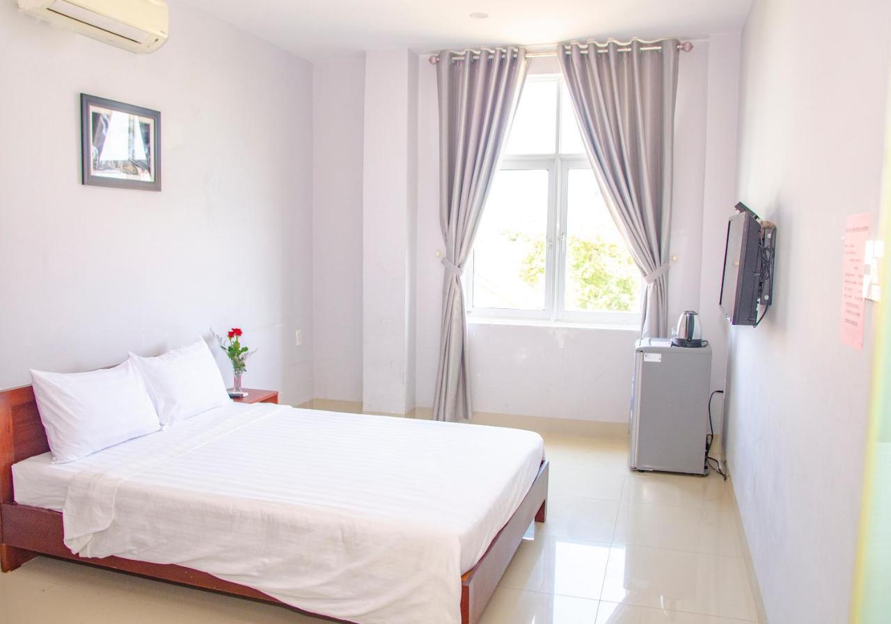Gold House Hotel Da Nang Exterior photo